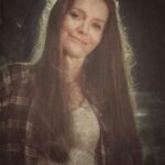 Darby Stanchfield Instagram – Which is your favorite Nina? 
1- date w/ teacher Nina
2- drunk camping Nina 
3-almost get your kid killed snowglobe Nina
4- hungover Nina 
5- magic action Nina
6-plant key wedding hostess boss Nina
7- introspective Nina 
8- kick Gideon’s ass Nina
9- drunk ruin Christmas Nina 
10- happily ever after Nina 

2 & 7 📸: @billheckyes
