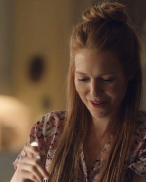 Darby Stanchfield Instagram - Which is your favorite Nina? 
1- date w/ teacher Nina
2- drunk camping Nina 
3-almost get your kid killed snowglobe Nina
4- hungover Nina 
5- magic action Nina
6-plant key wedding hostess boss Nina
7- introspective Nina 
8- kick Gideon’s ass Nina
9- drunk ruin Christmas Nina 
10- happily ever after Nina 

2 & 7 📸: @billheckyes
