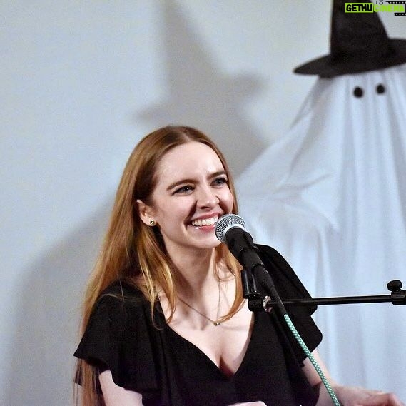 Darcy Rose Byrnes - 3 Likes - Musical Comedian or literal horror movie demon? You decide #comedy #horror #musicalcomedy