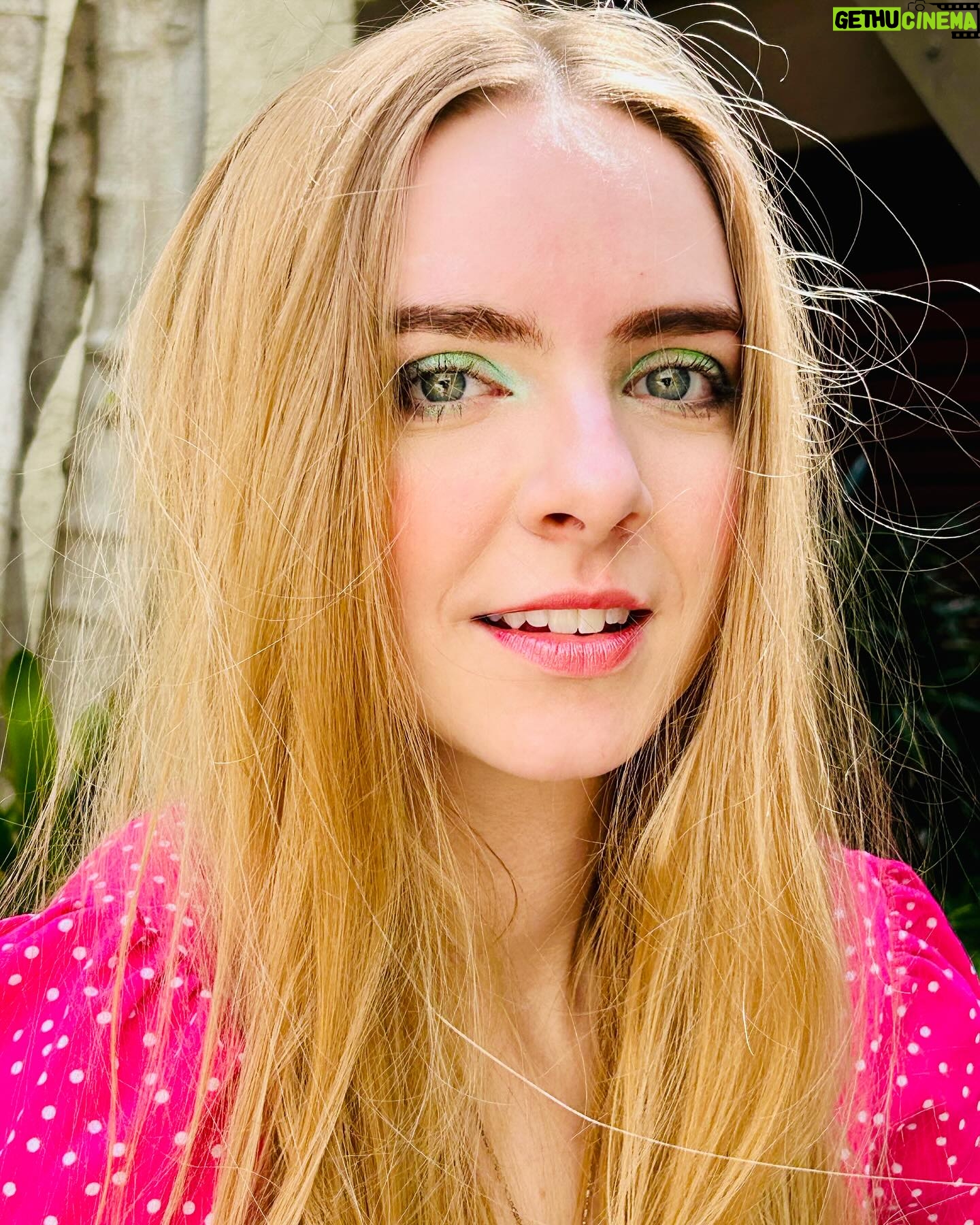 Darcy Rose Byrnes - 3 Likes - Glas (green) 💚 #gaeilge #green #stpatricksday #hair #longhair 💄makeup by @michaelajamesmu 💋