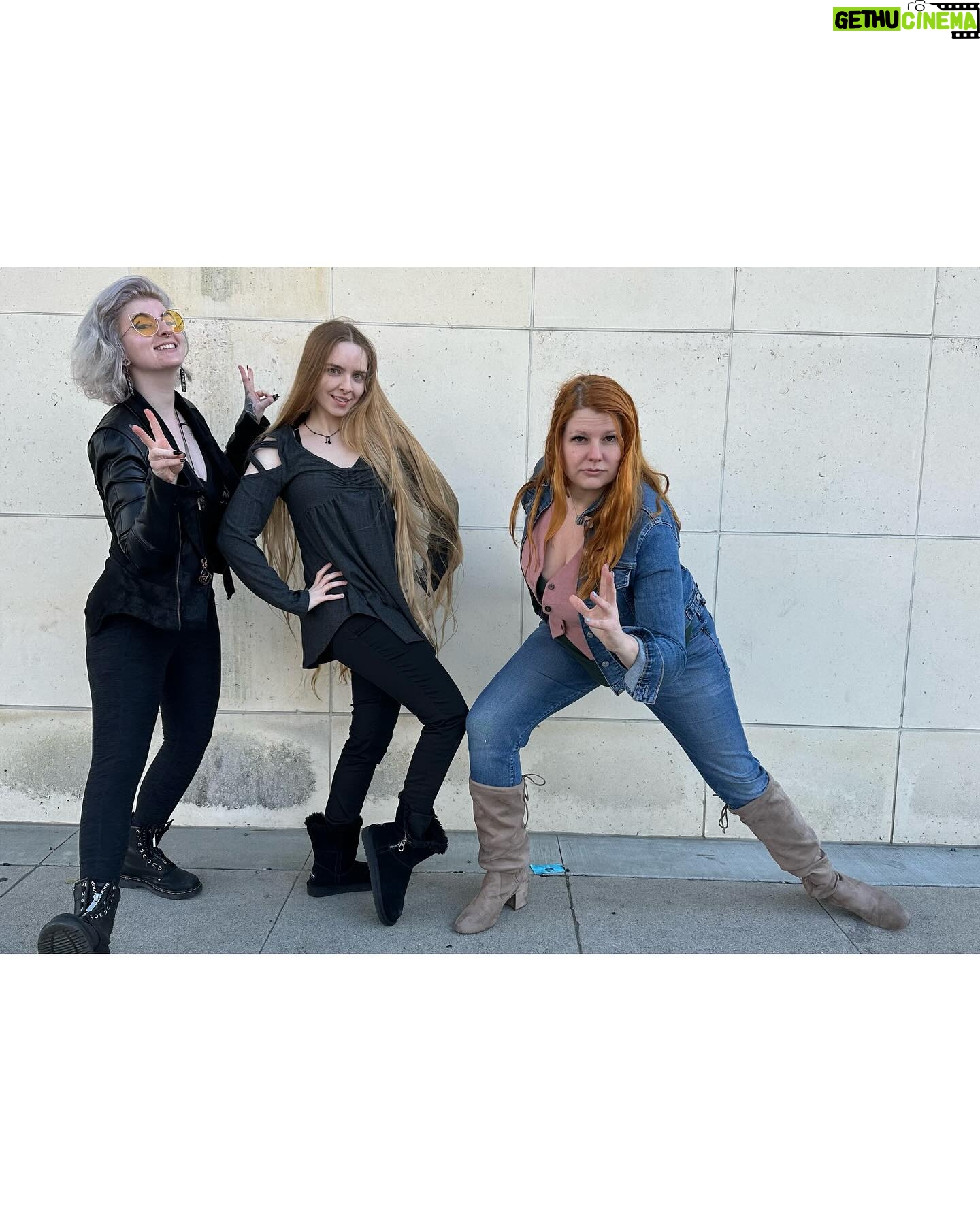 Darcy Rose Byrnes Instagram - Photos I sent my friends but never posted 2023 edition #happynewyear