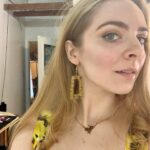 Darcy Rose Byrnes Instagram - First attempt at resin earrings. Made from my opening night flowers for @reeferthemusical 💚 #theatre #openingnight #jewelry #handmade #resinart