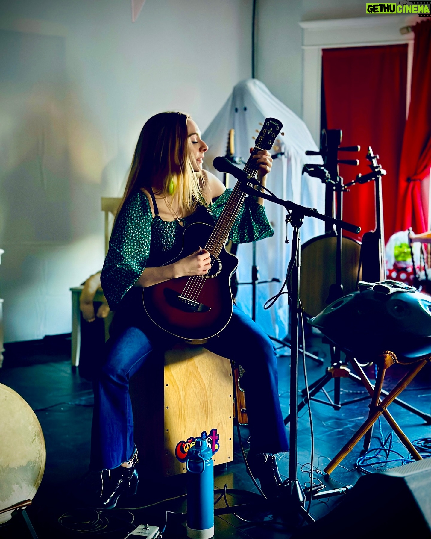 Darcy Rose Byrnes - 3 Likes - For #gamepur and @noraisaborea by @badapplesnaps #interview #guitar #music #songwriter #poisonivy #suicidesquadkillthejusticeleague