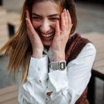 Daria Petrozhytska Instagram - Даша: я люблю, щоб я нічого не робила, а фотографії були красивими) Ліза: супер, нічого не роби, просто будь собою Даша: Done ✅ Неймовірно живі кадри з неймовірно ЖИВОЮ @petrozhitskaya 🥰 Наша фототерапія вдалася на всі 100%))