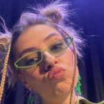Daria Petrozhytska Instagram - От і завершився наш чудовий західний тур з виставою «Сильні Слабкі Жінки»💚 дякуємо Львів, Чернівці, Івано-Франківськ і Тернопіль !! Неймовірні глядачі 🥰 Дякуємо за ваші емоції і овації 💋 Та найбільша вдячність нашим захисникам і захисницям за можливість бути на сцені 💙💛