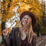 Daria Petrozhytska Instagram - Даша: я люблю, щоб я нічого не робила, а фотографії були красивими) Ліза: супер, нічого не роби, просто будь собою Даша: Done ✅ Неймовірно живі кадри з неймовірно ЖИВОЮ @petrozhitskaya 🥰 Наша фототерапія вдалася на всі 100%))