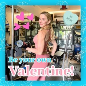 Darnell Cox Instagram - Valentine’s Day isn’t just for couples!🥰

On this Valentine’s Day, don’t forget to prioritize self-care!💆‍♀️🥰

💌Give yourself some love today and the other 364 days of the year. 🥰

YOU DESERVE IT!💖

HAPPY VALENTINE’S DAY!🌹

#LookYoungerLonger #ValentinesDay #SelfLove #Over50