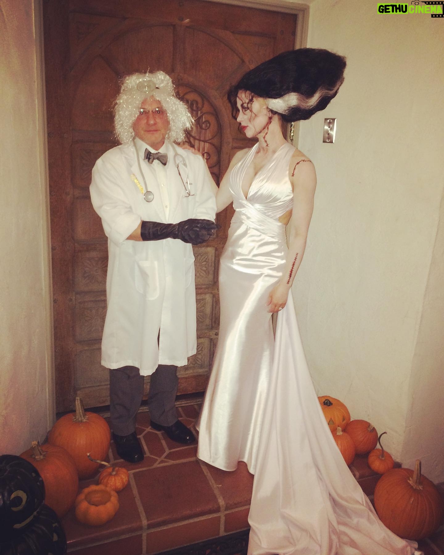 Darnell Cox - 477 Likes - 🎃Halloween dump past & present
🧡In case you couldn’t tell, I love Halloween! It gives me a chance to wear something I would’ve never worn in regular life.
🥸And since my work clothes include sweatpants 🤸♀️🏋️♀️or workout clothes, I jump at the opportunity to wear something completely different!
👻Which one is your favorite❓
🎃Any suggestions for 2024❓
Please put in the comment section below. 🙏🏻
Happy Halloween everyone!
Now let’s get that extra Halloween candy out of the house ASAP! 😂
📲Call your local shelter and donate today🤗
#halloweencostume #50plus #healthyaging #dressuptober