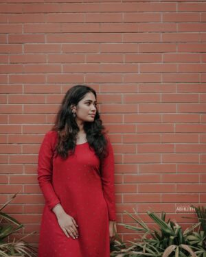 Darshana Das Instagram - ❤️❤️❤️
@signature_by_abhijith