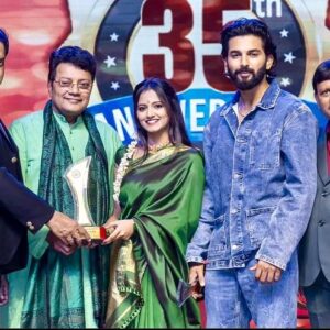 Darshini Gowda Instagram - Started 2024 with the blessings and gratitude✨

Thanks to @padmamohana_awards 🎊
This means a lot nd Am truly grateful🤍