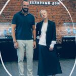 Darya Moroz Instagram - #красотасосмыслом В ювелирным доме «Дмитрий Федоров» @dmitry_fedorov_jeweler создают изделия для духовного роста Православных людей. Приехала познакомиться и выбрала для себя подвеску «Святая Троица» из серебра и золота. Для меня важно, чтобы украшения были не только искусстно выполненными, красивыми и качественными, но и несли в себе смысл! Очень #рекомендасьён🤌🏻 #dariamoroz #actress #producer #filmdirector🎬