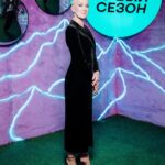Darya Moroz Instagram - Вчера был прекрасный вечер на фестивале НОВЫЙ СЕЗОН @newseasonfest и премьера #сексдоипосле который совсем скоро можно будет увидеть в онлайн-кинотеатре @okkomovies #partnerincrime @snatkina_anna @elean_official #totallook 🖤 @temerinatemerina #foto #dariamoroz #actress #producer #filmdirector