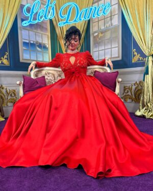 Dáša Šárközyová Instagram - ❤️‍🔥 Prve kolo je za nami, Let’s dance odstartovane vo velkom style!🔥.. Uzila som si to na maximum! A uz teraz sa tesim na vsetky dalsie kola a zazitky😍.. #red #dress