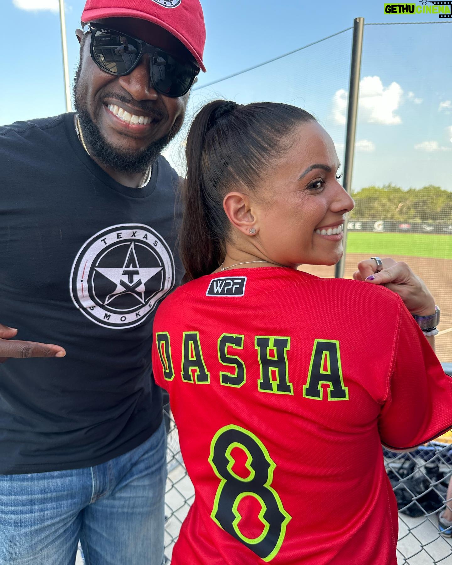 Dasha Kuret Gonzalez Instagram - And there we have it!!!!! π₯That concludes the inaugural regular season for the @thetexassmoke π€ππ½π₯³π!!! Huge congratulations to these beautiful ladies for all of your hard work and becoming the regular season champions in just your first season!!! ππ₯ Thank you @datdudebp and @jadecargill for believing in me and allowing me to serve as yβallβs PA π€this season. Big shout out to @emays12 for always making sure I was taken care of. πππ½ Thank you to the beautiful city of #Austin #TX @concordiatx , all the staff and those who tirelessly work behind the scenes to make sure everything comes together so these ladies have the best of the best. @gregdavidson66 youβre the man and thank you so much for all of your patience and guidance in teaching me the ropes throughout this new adventure. Playoffs start later on this week and yβall know who Iβll be rooting for!!! #LetsGo ladies!!! #WPF #TexasSmoke #WeWantAllTheSmoke #WomensProfessionalFastPitch #Softball Bring that championship back home ladies!!! Yβall got this!!! ππ€πππ½π€π₯πππ½π₯³ππ½π₯³ππ½