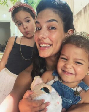 Dawn Lanny-Gabay Instagram - צריכים משהו מתוק לאחרי הצום??
קחו🍫🍩🍪