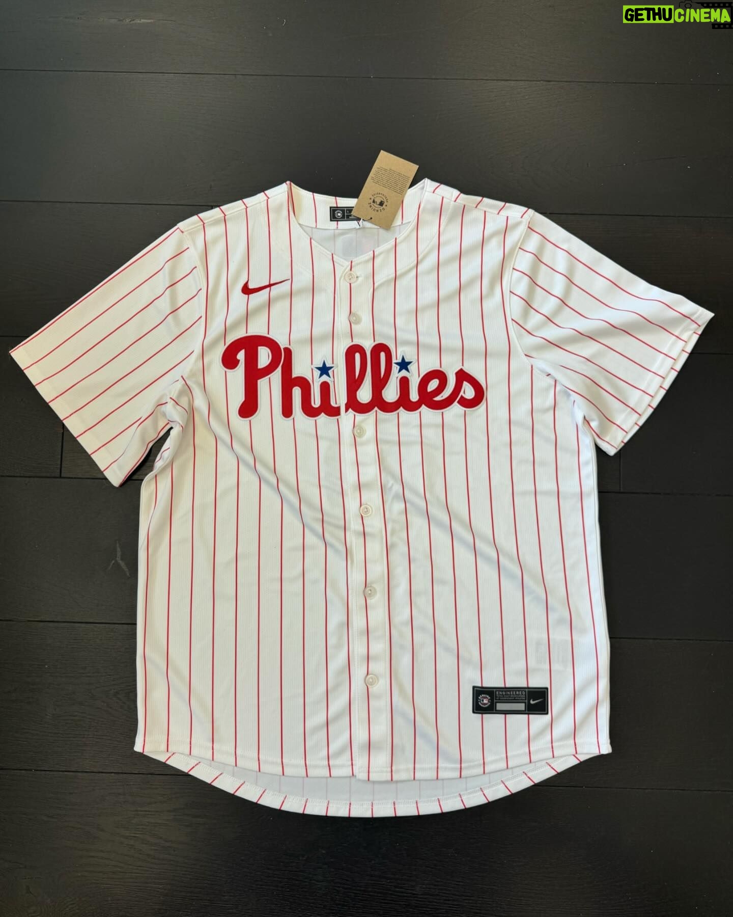 Dawn Staley Instagram - @phillies Bryce Harper appreciate the love that I was blessed when today! Only thing better is a World Series banner! Let’s go Phils! We got this!!