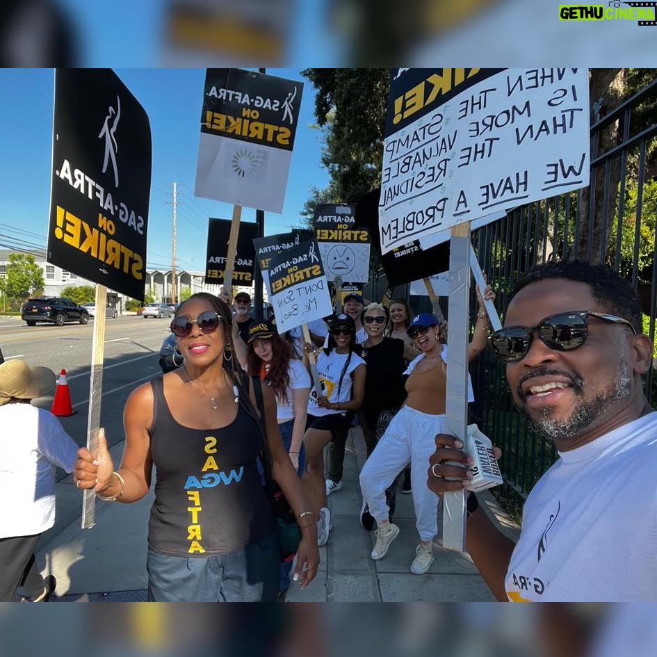Dawnn Lewis Instagram - In solidarity we stand! Over 1,500 representatives from the WGA, SAG-AFTRA, IATSE, LIUNA, DGA and other supporters came together to unify their voices and raise awareness of the current unjust practices and conditions we face in the entertainment industry. It was energizing to stand shoulder to shoulder with workers from every facet of our creative world: actors, singers, dancers, broadcasters, directors, writers, hair-wardrobe & makeup designers. Powerful words were spoken by representatives from each of the participating unions, with especially motivating messages from: Martin Sheen @KerryWashington @AllisonBJanney @PerlMutations @MsJoelyFisher @Pkcbarclay @RealMichelleHurd @DuleHill @Duncanci SAGAFTRA Negotiating Committee Cast of West Wing And many More During this weekend of “Labor Day” celebrations - BBQs, beach parties, parades, etc remember - WE ARE THE LABOR FORCE that we’re talking about! Remember what we’re standing in solidarity for: fair wages, representation, profit participation, the ability to afford healthcare, homes, not replacing humans with technology and several other deeply concerning issues! These issues are are critical for us all! Believe me, every sector of society is being affected by the unbridled greed and self-serving approach of the studios and entertainment streaming platforms. Labor Unions keep us protected! United We Stand! #unionstrong #sagaftrastrong #whenwefightwewin #sagaftra #sagaftrastrong #sagaftramember #sagaftrastrike #sagaftramembers #wgastrong #wgastrike #writersguild