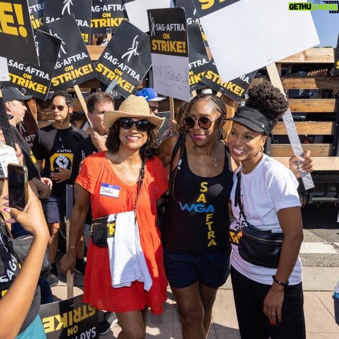 Dawnn Lewis Instagram - In solidarity we stand! Over 1,500 representatives from the WGA, SAG-AFTRA, IATSE, LIUNA, DGA and other supporters came together to unify their voices and raise awareness of the current unjust practices and conditions we face in the entertainment industry. It was energizing to stand shoulder to shoulder with workers from every facet of our creative world: actors, singers, dancers, broadcasters, directors, writers, hair-wardrobe & makeup designers. Powerful words were spoken by representatives from each of the participating unions, with especially motivating messages from: Martin Sheen @KerryWashington @AllisonBJanney @PerlMutations @MsJoelyFisher @Pkcbarclay @RealMichelleHurd @DuleHill @Duncanci SAGAFTRA Negotiating Committee Cast of West Wing And many More During this weekend of “Labor Day” celebrations - BBQs, beach parties, parades, etc remember - WE ARE THE LABOR FORCE that we’re talking about! Remember what we’re standing in solidarity for: fair wages, representation, profit participation, the ability to afford healthcare, homes, not replacing humans with technology and several other deeply concerning issues! These issues are are critical for us all! Believe me, every sector of society is being affected by the unbridled greed and self-serving approach of the studios and entertainment streaming platforms. Labor Unions keep us protected! United We Stand! #unionstrong #sagaftrastrong #whenwefightwewin #sagaftra #sagaftrastrong #sagaftramember #sagaftrastrike #sagaftramembers #wgastrong #wgastrike #writersguild