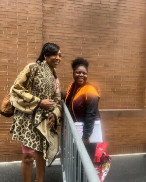 Dawnn Lewis Instagram - Sooo excited that the ADW Cast is on @TheViewABC tomorrow 4/17! @WhoopiGoldberg and I have been friends for years, but it’s my first time doing the show. We were also joined by @TheRealDebbieAllen! 
Please check us out. Let’s all have a great time!!!

I got to chat with my dear friend Wayne Brady (@MrBradyBaby)! So excited for him and the cast of @TheWizBway! As it returns to Broadway! 

Thanks so much to my amazing cousin Lisa Jones (@jonesforbeauty) for doing my makeup and Tom Ngwenya for my fab ponytail hairdo!! 

Makeup: Lisa Jones
Hair: Tom Ngwenya

@adwtourexp 
@iamjasmineguy 
@iamcreesummer 
@darrylmbell 
@kadeemhardison 
@joyvbehar 
@sarahaines 
@ananavarofl
Alyssa Farah
Sunny Hostin

#EnjoyTheView #TheView #ABCNetwork #WhoopiGoldberg #ADWTour #ADifferentWorldTour #ADifferentWorld #SupportHBCUs #HBCUTour #HBCU #HBCUsMatter #DawnnLewis #ADWReunion