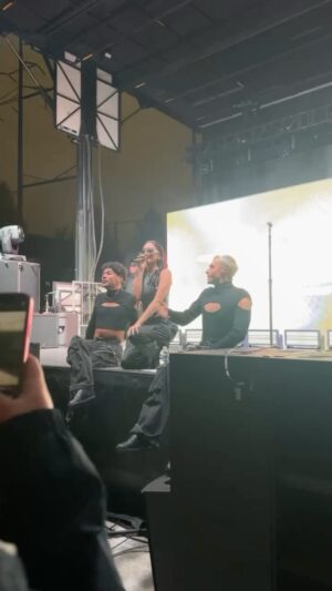 Daya Instagram - Penn y’all were ROWDDYY the other night 😮 never saw the second life of this song coming 9 years in but here we are lol 🤍🤍🤍🤍🤍🤍 Hide Away forever <3