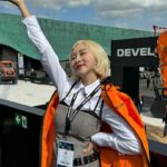Dayoung Instagram - Mes souvenirs fiers avec Develon et chez Intermat✌️🧡 Adorable Paris! Salut! Porte-toi bien! 👋 Je reviendrai! Merci beaucoup😊