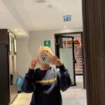 Dayoung Instagram – 여러부우운 
드디어 아모르파리 EP.1 이 나왔습니다🧡 
제가 파리를 흔들어 놓았는데요..!
유튜브 삽프리필름 으로 가시면 보실 수 있어요!🧡 
좋댓구알^.^🧡
