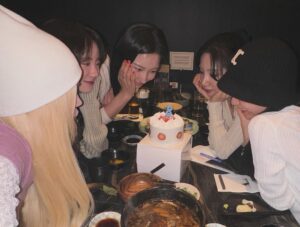 Dayoung Instagram - 𝙃𝙖𝙥𝙥𝙮 𝟴𝙩𝙝 𝙖𝙣𝙣𝙞𝙫𝙚𝙧𝙨𝙖𝙧𝙮🍓