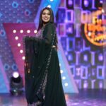 Dayyana Hameed Instagram – When it is bottle green…

📸 @imagiophotography_official 

MUA @sajani_mandara_makeupartist 

Costume @styledbysavu 

#dayyanahameed 
#funsuponatime 
#anchor
#standupcomedy