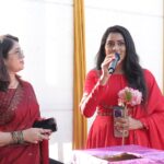 Dayyana Hameed Instagram - With lord almighty’s blessings , immensely happy to have inaugurated the brand new salon by @lush_cosmetique_ at kottarakkara. 📸 @aneeshvideokkaran 👗 @anina.boutique