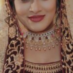 Dayyana Hameed Instagram – Weddings are an affair of great bliss ❤️.

Well, BOB D JOHN is here at kollam to redefine beauty and to pamper your skin care needs.

MUA @bobdjohnmms 

Directed by @vishnuvelayudhan39 

Captured by @simplepitchcreatives 

Costume @krisha_onyourbigday 

Contact : 919947751432
  919995553305
  917559999401

Vist Us at BOB D JOHN,
 Opposite Elampalloor Devi Temple,
 Thattamal,
 Kollam.

#bridalmakeover 
#muslimbride 
#unisexsalon 
#dayyanahameed 
#trending 
#viral 
#fashion 
#arabicstyle 
#customised 
#kollam 
#keralatourism
#kerala