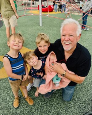 DeAnne Stidham Instagram - Mark and I went up to Utah to visit with some of our family! It was an amazing weekend spending time with these precious grandchildren! So grateful to be able to make memories with people we love! 💗💓 @devj92 @cutie_kuehne  @jakekylejones