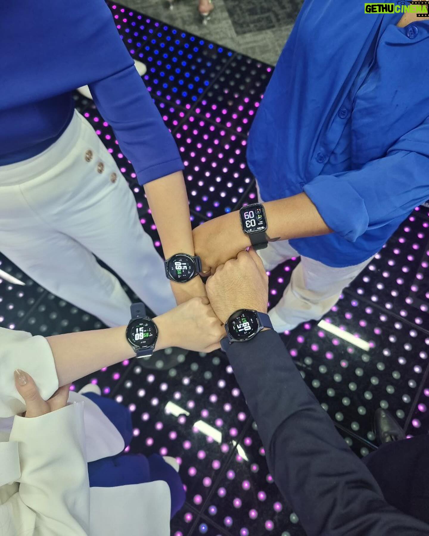 Debbie Garcia Instagram - Our health is our power! 🌟⚡️ Empowering my health journey with the latest in wearable tech. My mWell Wellness Watch not only keeps me stylish but also serves as my personal health companion. Monitoring blood pressure, oxygen saturation, pulse, and more – it’s like having a clinical assistant on my wrist! 💪 Don’t miss out, download the mWell app: https://mwellph.onelink.me/InFL/MWHHL #mWell #mWellHubItAll #HealthandWellness #Telemedicine #WearmWellnessWearablesandshowyourmWellnessScore