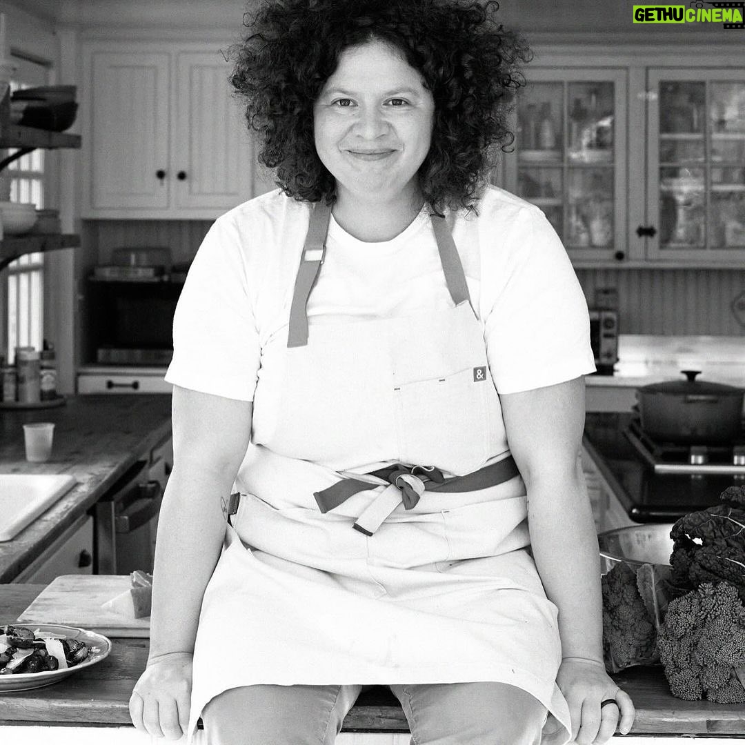 Debbie Millman Instagram - I am so thrilled to share one of Roxane’s latest ventures! She is working with @scribd and their new publishing arm Everand Originals to publish essays from extraordinary creative people. More info is below. The first essay is by chef, cookbook creator, writer and overall badass Julia @turshen, a person who is I respect enormously. Read her remarkable essay in the links below! Repost from @roxanegay74: • About a year ago, I reached out to four writers whose work I admire and asked, basically, what would you write about if you could write about anything you want, and be well paid for your effort? Over the next five months, you will see how those writers and I answered that question with a series of longform essays (10,000 words or more), called Roxane Gay Presents, in partnership with Everand Originals (the digital subscription arm of Scribd). First up is Julia Turshen’s “Built for This: The Quiet Strength of Powerlifting.” In this essay, Julia writes about her journey into the world of powerlifting and how it helped her develop a different, less fraught relationship with food, exercise, and her body. It was a pleasure working with Julia to really dig into the writing and find the beating heart of this essay. She did a remarkable revision that really made this piece sing. I hope you see, in these words, Julia’s authenticity, ferocious heart, and how wholly she commits to the things and people she cares about. And when you’re done with this essay, check out her newsletter “Keep Calm and Cook On,” or her excellent cookbooks, “Simply Julia,” and “Small Victories,” and “Now & Again.” You can find a link to Julia’s essay in my bio! And if you are new to Everand, you can sign up for a free sixty day trial at http://try.everand.com/turshen.