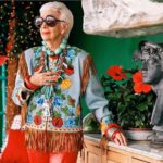 Debi Mazar Instagram - Ciao for now Iris… You’re beauty & originality has always inspired.May we all be as blessed as you, to have a long time love,bursting colors &accessories till we pass 100. 1921-2024 R.I.P ❤️🩷🧡💚💛🩵💙💜🖤🤎 @iris.apfel #NYCgal
