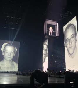 Debi Mazar Instagram - Congratulations @Madonna ❣️ What an AMAZING end to your world celebration tour! You did it! Congratulations to your children & all the incredible hardworking dancers & crew ! To my daughter @corc0s I can’t wait to see you❣️Brava! @saramariezam Thankyou for everything💋 Loved my cameo on stage ,was very personal,commemorating the journey & years of friendship,friends,loss,love,disco balls & dance fever 💃🏻🕺🏻💯 Hope you’ll rest and wear a moo-moo for a minute,but we all know that won’t happen 🤣💪🏽💋