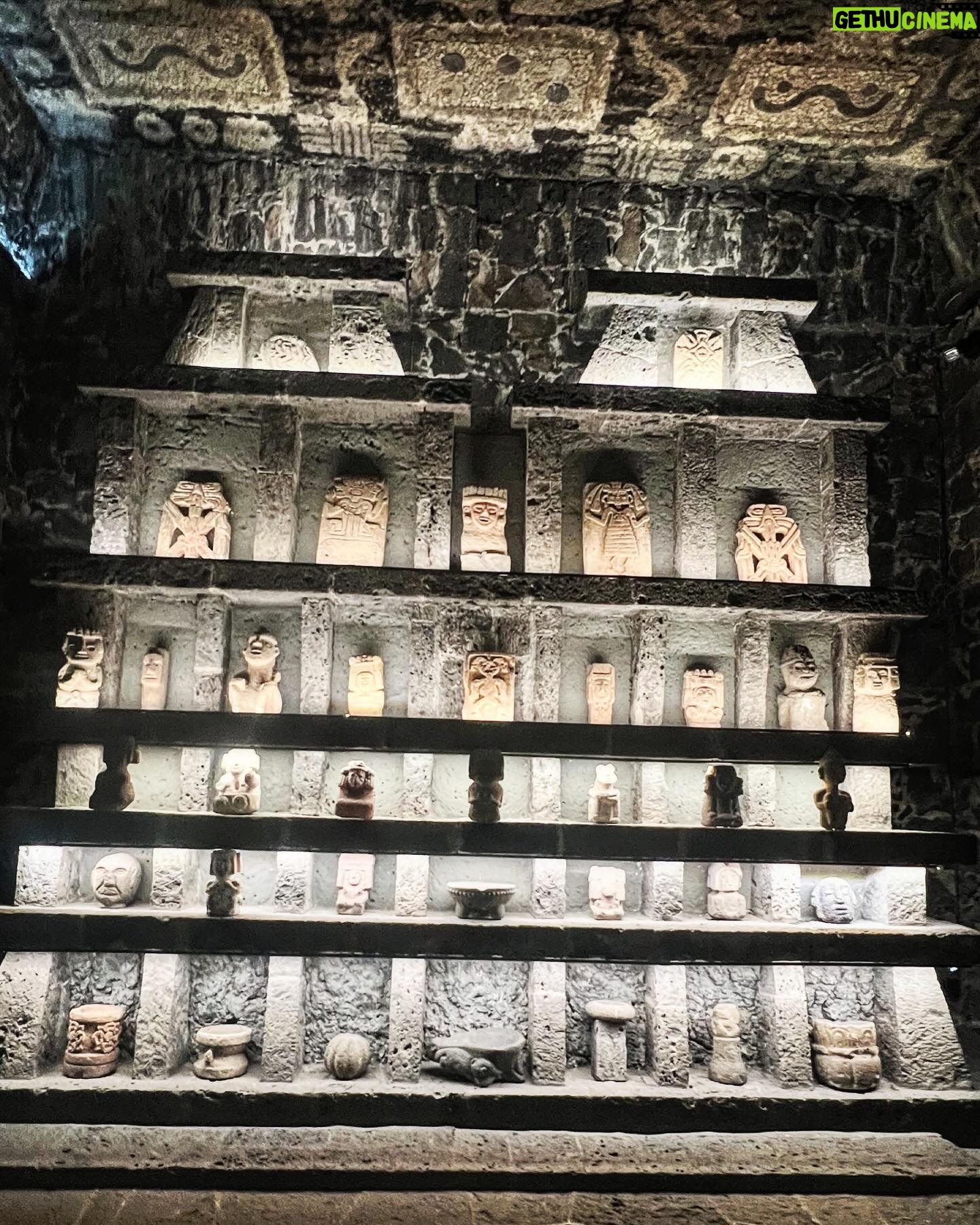 Debi Mazar Instagram - Today I went to Diego Rivera’s Anahuacalli Museum in Coyoacán . It was wonderful!What a collection he had! His studio has such wonderful windows. So much to take in..really powerful! Thankyou @lizbb93 ,my fantastic tour guide! #Teotihuacan #mesoamerican #precolumbianart
