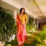 Debjani Deghuria Instagram - Feeling suit-tastic. 🧡🎻 Ethnically elegant, inherently stylish. 🎻🧡 …. Outfit @soch.bhubaneswar.janpath 💙 Hairartist @arman_hair_expert 💙 Makeup by me ☺️🎻💙 Shot by. @k._.s._.photography_