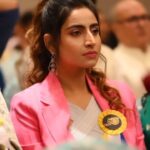 Debjani Deghuria Instagram - Na Jane Koun Kaha Hoga 🩷 #debjanideghuria #debjani