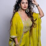 Debjani Deghuria Instagram - “Jackets that speak volumes of our heritage. #EthnicStatement”⚡️ “Fashion with a cultural twist. #EthnicVibes” 🎻 Wearing @soch.bhubaneswar.janpath Makeup and styling 💄 @heritageeleganceofficial2023 Shot by @rajendra_pic #fashion #style #love #instagood #photography #beautiful #photooftheday #follow #instagram #picoftheday #model #art #beauty #instadaily #me #likeforlikes #smile #ootd #followme #moda #fashionblogger #happy #cute #instalike #myself #fashionstyle #photo #fashionista