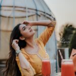 Debjani Deghuria Instagram - “Breathing in, I calm my body. “Take a deep breath and let it all go.” ... 🌻🍹 Just a random candid by @k._.s._.photography_