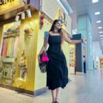 Debjani Deghuria Instagram - Flying high with my fashion game 💕 😎🎻🧿 Bestie’s best click 😎 pc @be_urself25__ #airportfashion #airportlook #airportoutfit #airportstyle #airportdiaries #airportvibes #outfitoftheday #outfits #fashion #fashions #actressairportlook #celebrity #publicfigure #movies #debjanideghuria #debjani #debjaniactress #indianactress #loveyourself #love #mylife