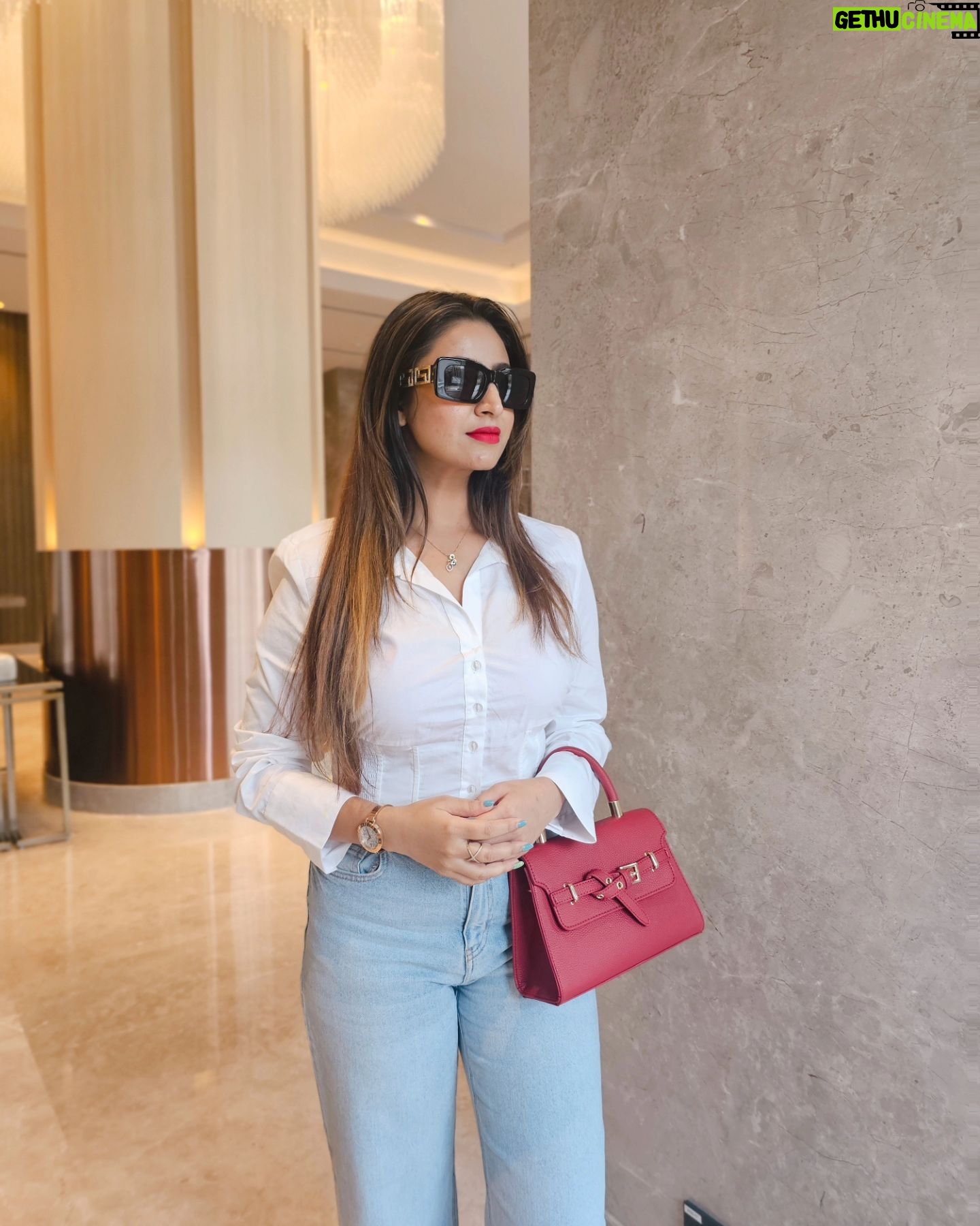 Debjani Deghuria Instagram - ❤️Here for a good time and a long time." #debjanideghuria #Debjani #red #love #black #photography #art #blue #green #instagood #nature #photooftheday #white #fashion #beautiful #instagram #yellow #like #beauty #pink #flowers #follow #photo #style #picoftheday #makeup #model #summer #orange #artist