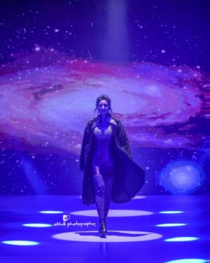 Debjani Deghuria Instagram - @lcjselection.bhubaneswar presents BHUBANESWAR RUNWAY WEEK season 10 👓 SHOWSTOPPER FOR @_duas_creation_ 

Stepping into the 90s glam time machine with satin, fur, and stockings - courtesy of Duas Creation. ✨ @_duas_creation_  @0_sareena_10 

SHOW DIRECTOR  @john_ajay_official 

Designer @_duas_creation_ 
Stylist- @ethenpradhan 
Backstage- manhee 
Photography by - @akhilphotography_ap 
Makeup @indulgethesalon 

#debjanideghuria #showstopper #bhubaneswar #bhubaneswarrunwayweek #bhubaneswarbuzz #actress #debjani #john #director #showstppper #bhubaneswarrunwayweeksesson10