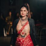 Debjani Deghuria Instagram - Happy to promote Odisha Handloom Treasures as the Showstopper for @odishafashionweek Season 1 held at @govt_iti.bbsr Designs : @earthy_hues_india Sarees : Talented weavers of @antaran_transformingcrafts from Maniabandha & Gopalpur Clusters Jewellery: @lcjsilver.lalchandjewellers HMU: @glamupbysonalii Styling: @sibiyansaron Choreographer: @prasantdasofficial Host : @thefootstepsofficial Co-Host : @keembadanti @odishamodelmirror