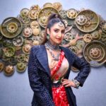 Debjani Deghuria Instagram - ❤️ Happy to promote Odisha Handloom Treasures as the Showstopper for @odishafashionweek Season 1 held at @govt_iti.bbsr Designs : @earthy_hues_india Sarees : Talented weavers of @antaran_transformingcrafts from Maniabandha & Gopalpur Clusters Jewellery: @lcjsilver.lalchandjewellers HMU: @glamupbysonalii Styling: @sibiyansaron Choreographer: @prasantdasofficial Host : @thefootstepsofficial Co-Host : @keembadanti @odishamodelmirror