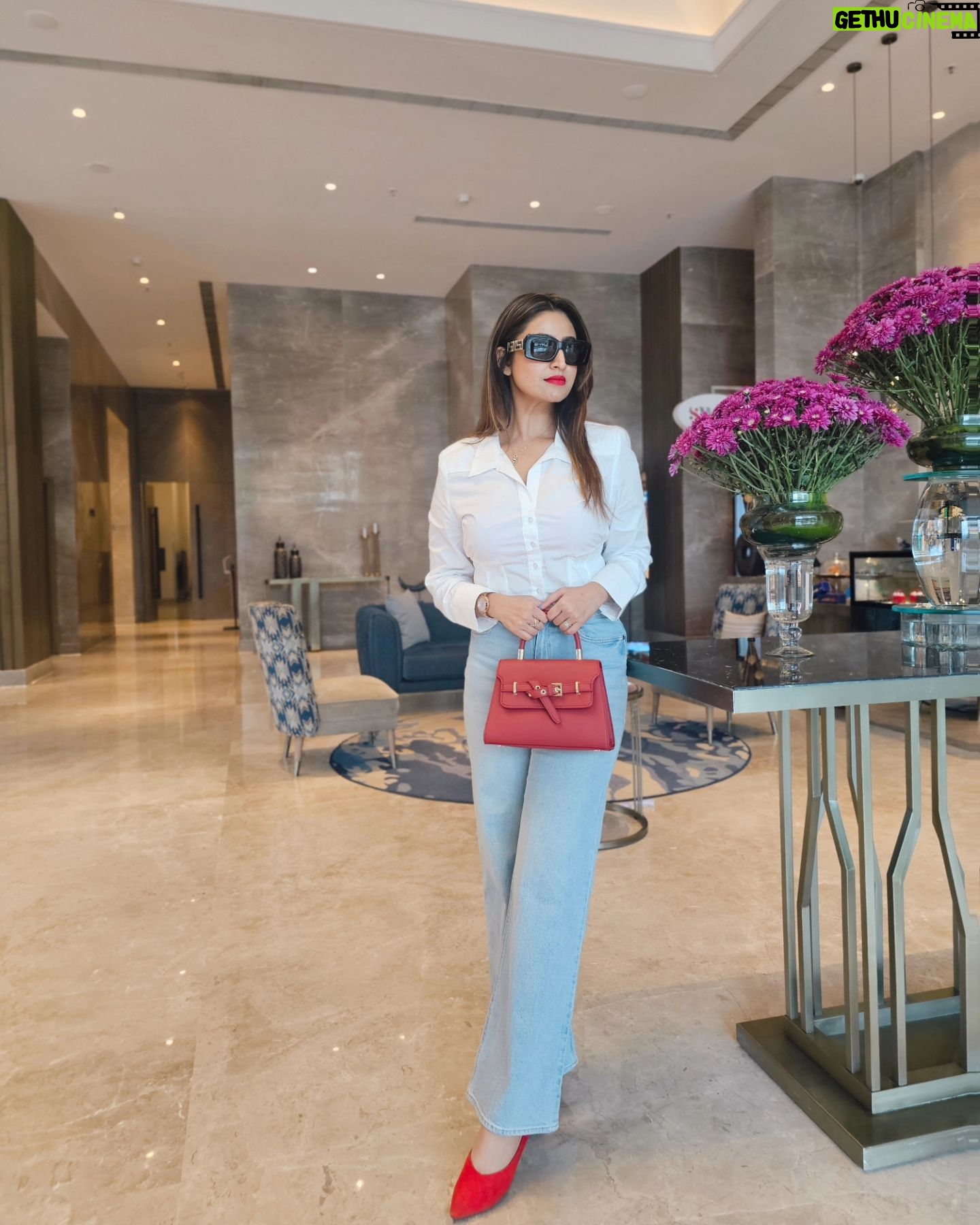 Debjani Deghuria Instagram - ❤️Here for a good time and a long time." #debjanideghuria #Debjani #red #love #black #photography #art #blue #green #instagood #nature #photooftheday #white #fashion #beautiful #instagram #yellow #like #beauty #pink #flowers #follow #photo #style #picoftheday #makeup #model #summer #orange #artist