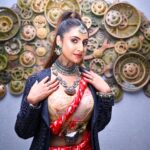 Debjani Deghuria Instagram - ❤️ Happy to promote Odisha Handloom Treasures as the Showstopper for @odishafashionweek Season 1 held at @govt_iti.bbsr Designs : @earthy_hues_india Sarees : Talented weavers of @antaran_transformingcrafts from Maniabandha & Gopalpur Clusters Jewellery: @lcjsilver.lalchandjewellers HMU: @glamupbysonalii Styling: @sibiyansaron Choreographer: @prasantdasofficial Host : @thefootstepsofficial Co-Host : @keembadanti @odishamodelmirror