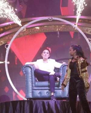 Debjani Modak Instagram - 🤔 about this performance??

#dance #performer #suntv #awards #awardshow #🔥 #gratitude