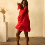 Deborah Joy Winans Instagram – Happy Friday! Find a reason to smileβπΏβπΏπ