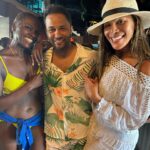 Deborah Joy Winans Instagram - Heard #BasieSkanks was on the loose in Mexico😝😝😝 Greenleaf Sisters brought him back😉 Love my Bro @jasondirden and Sissy @merledandridge #YearofForty #GreenleafsAndBasie #CelebrationPart2 #MexicoTurnUp Y’all miss Greenleaf??